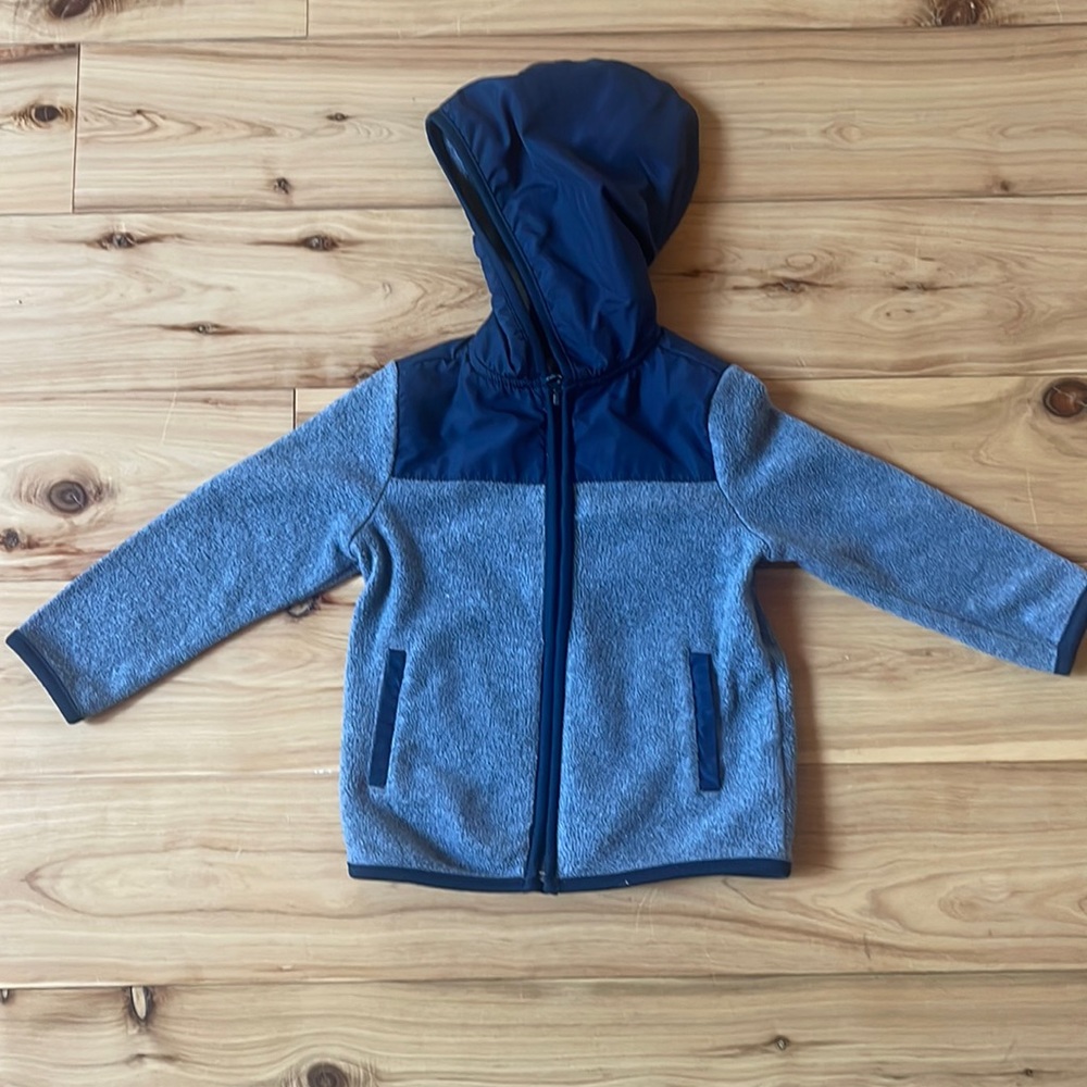 Old Navy hooded sweater for boys. 2T